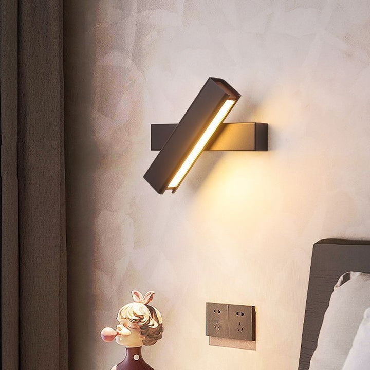 Modern LED wall light, adjustable