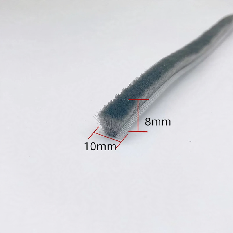 Replacement sealing brush for windows and doors