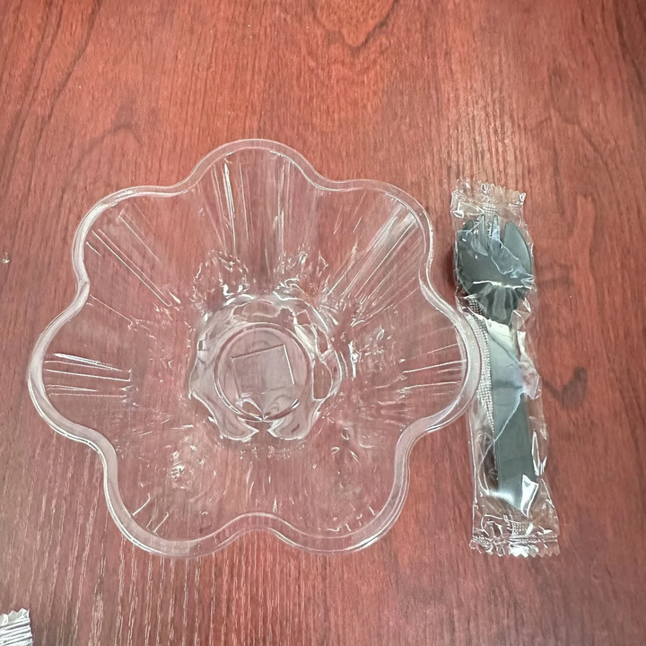 Disposable bowl made of PET, flower shape, 250 ml