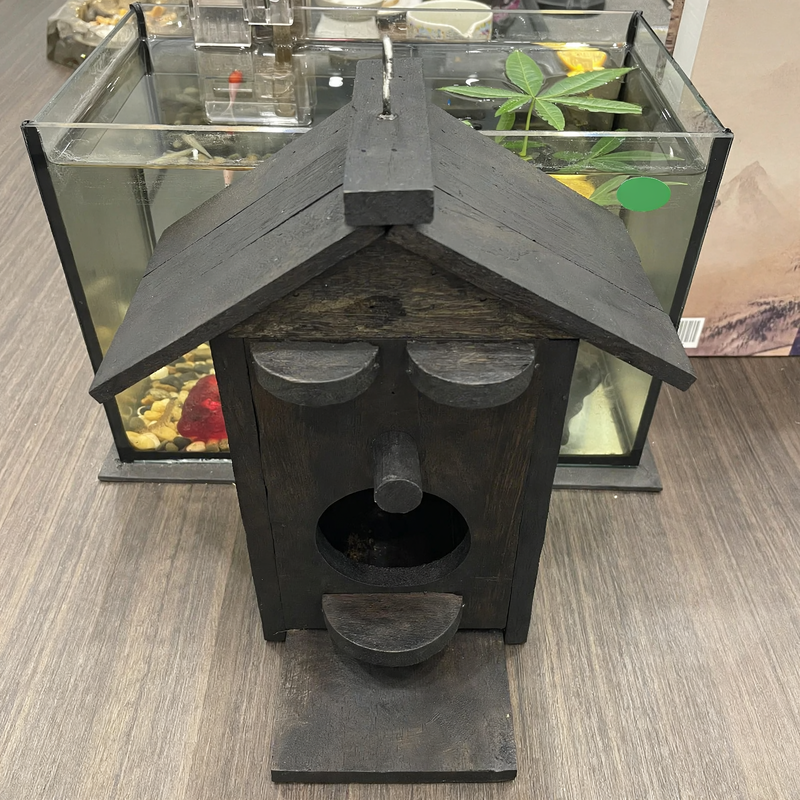 Birdhouse made of teak wood