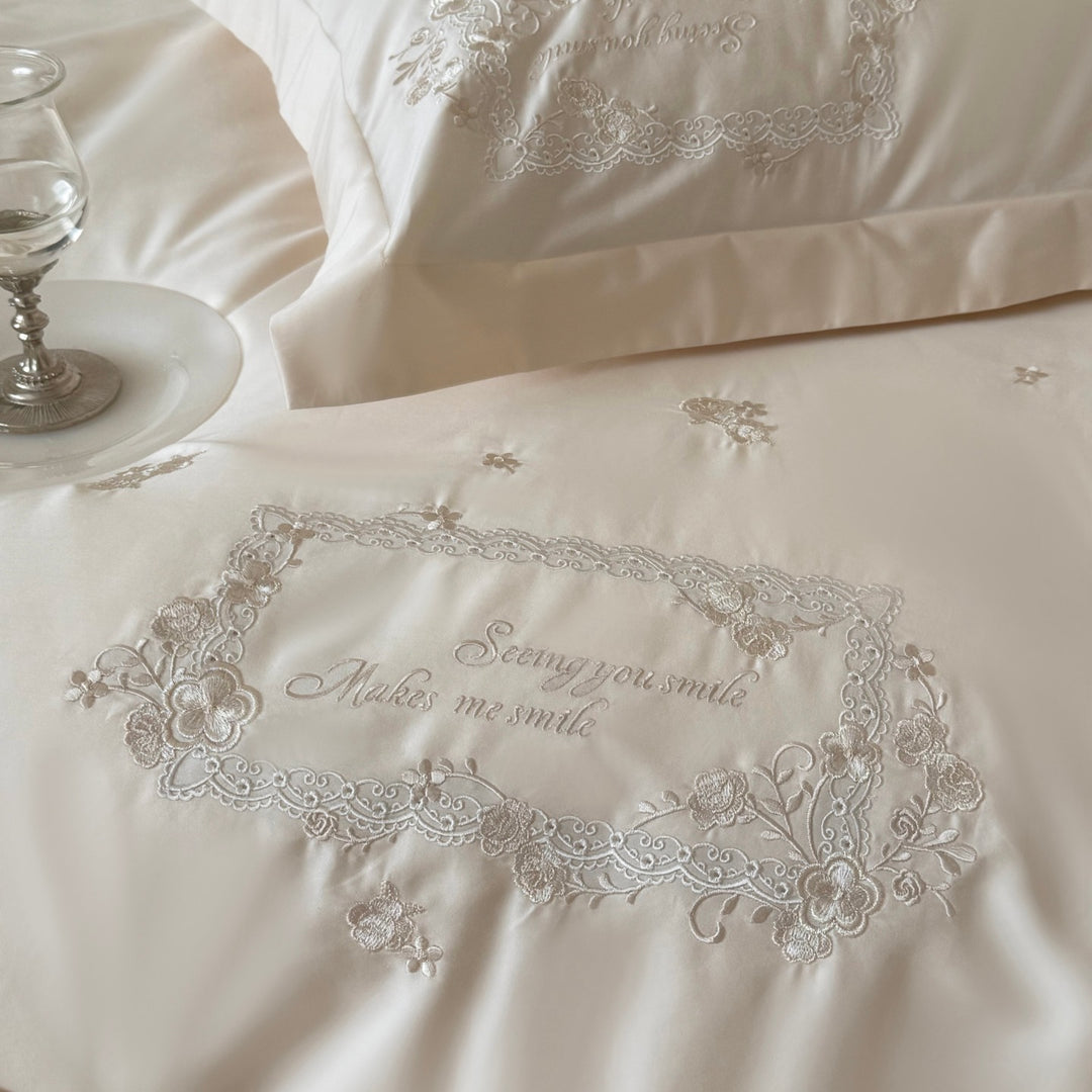 Bedding set made from 100 long-staple cotton with lace