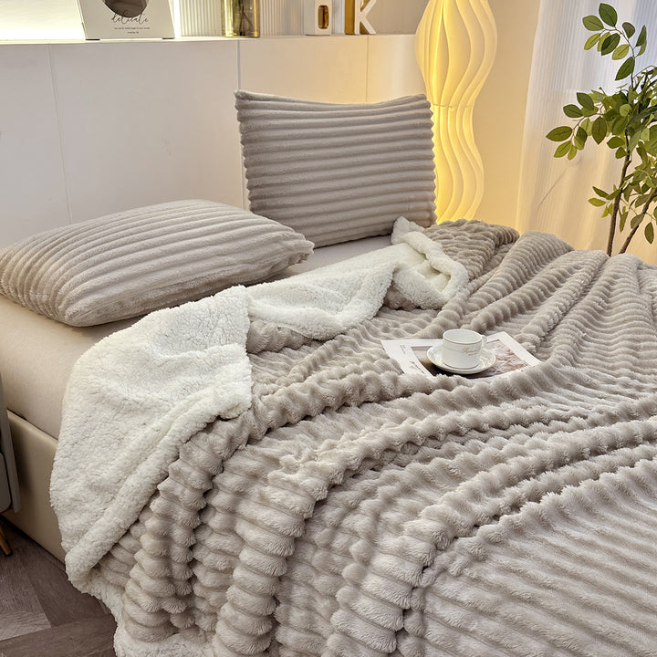 Double-layer flannel blanket with stripe pattern