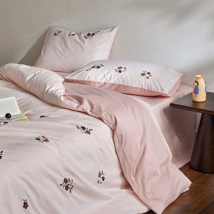 Cotton bedding set, 4-piece, microfiber finish