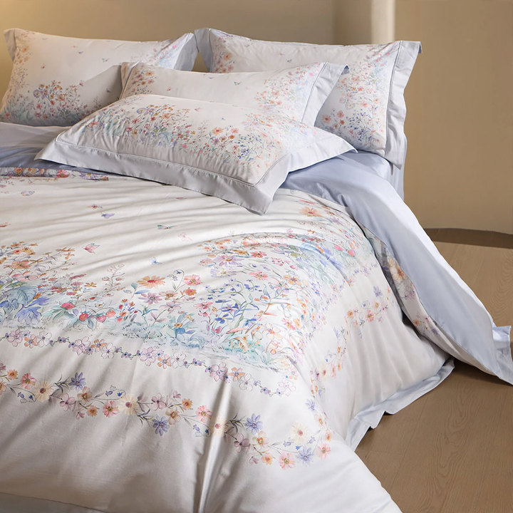 Cotton bedding set with floral pattern