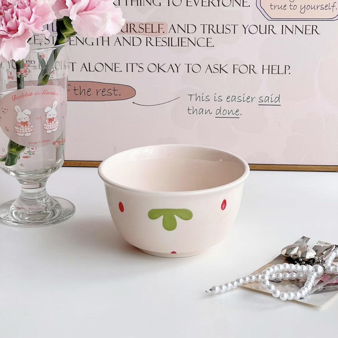 Ceramic bowl with strawberry motif, 11 cm diameter