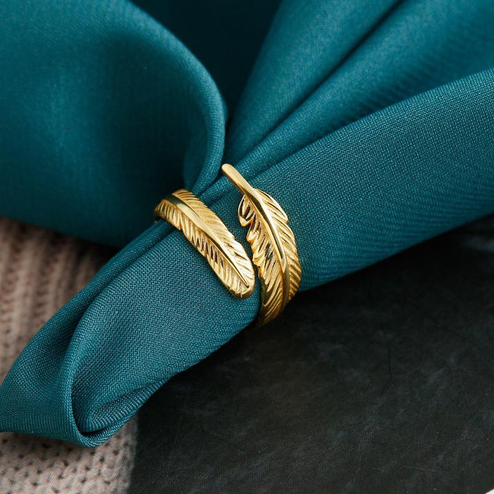 Adjustable Golden Spring Ring | Bowlift