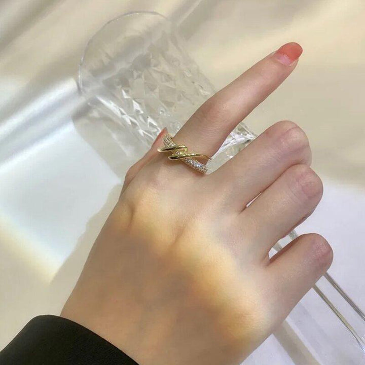 BowLift | Vintage gold-plated adjustable ring