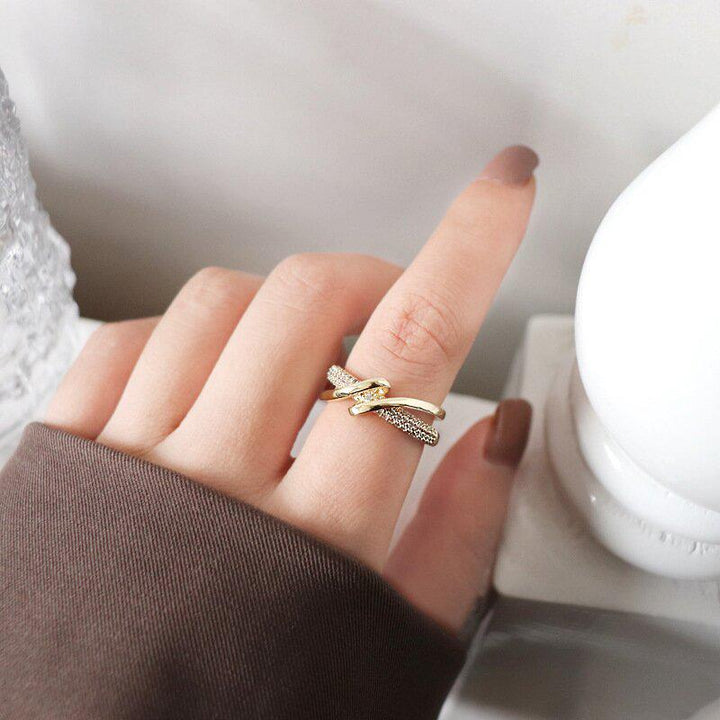 BowLift | Vintage gold-plated adjustable ring