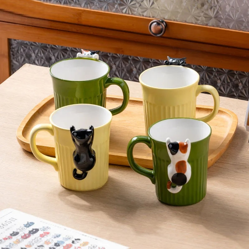 BowLift | Cute Climbing Cat Ceramic Mug