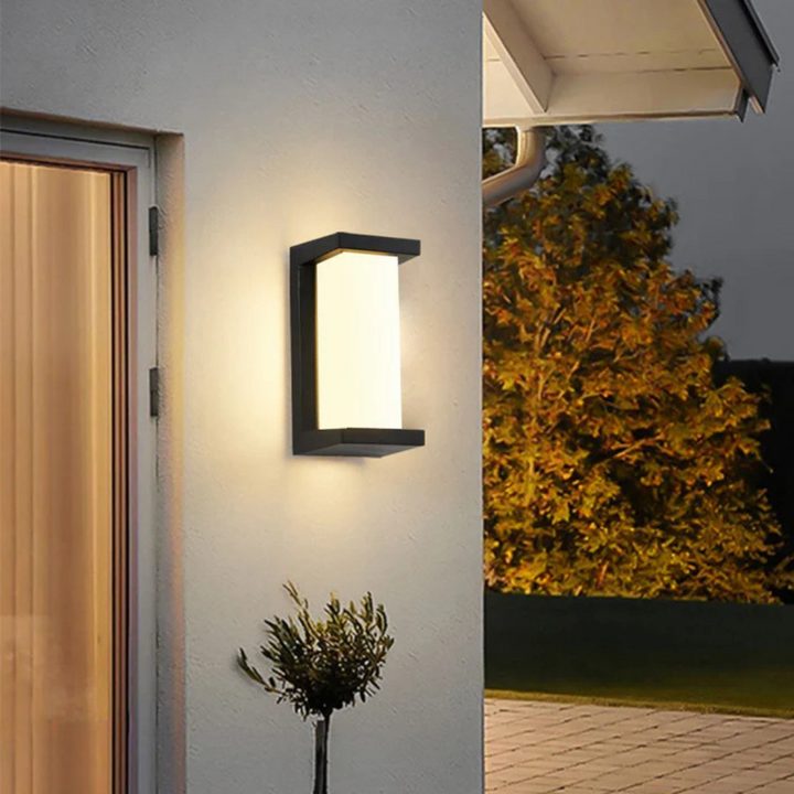 BowLift | Outdoor Wall Lamp With Sensor
