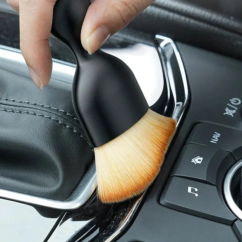 BowLift | Auto cleaning brush with soft bristles