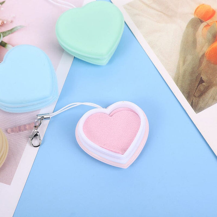 BowLift | Heart-shaped Macaron screen glass cleaner