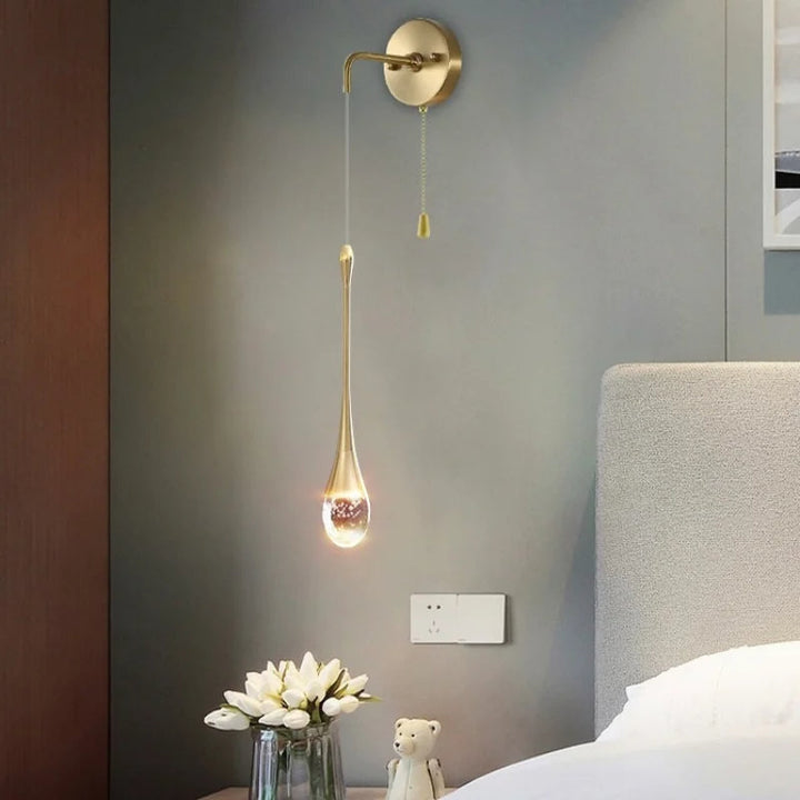BowLift | LED Wall Lamp with Timeless Design