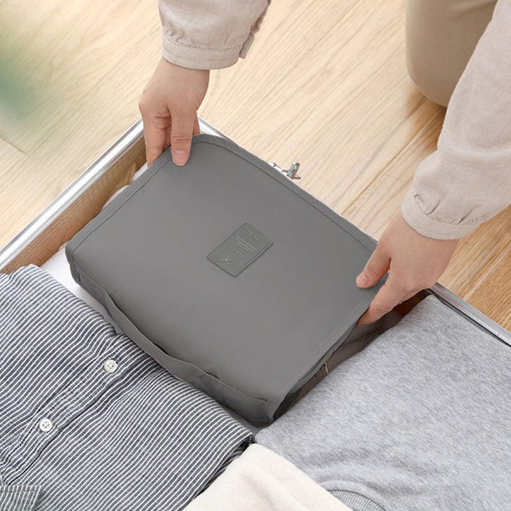 BowLift | Travel Hanging Cosmetic Bag