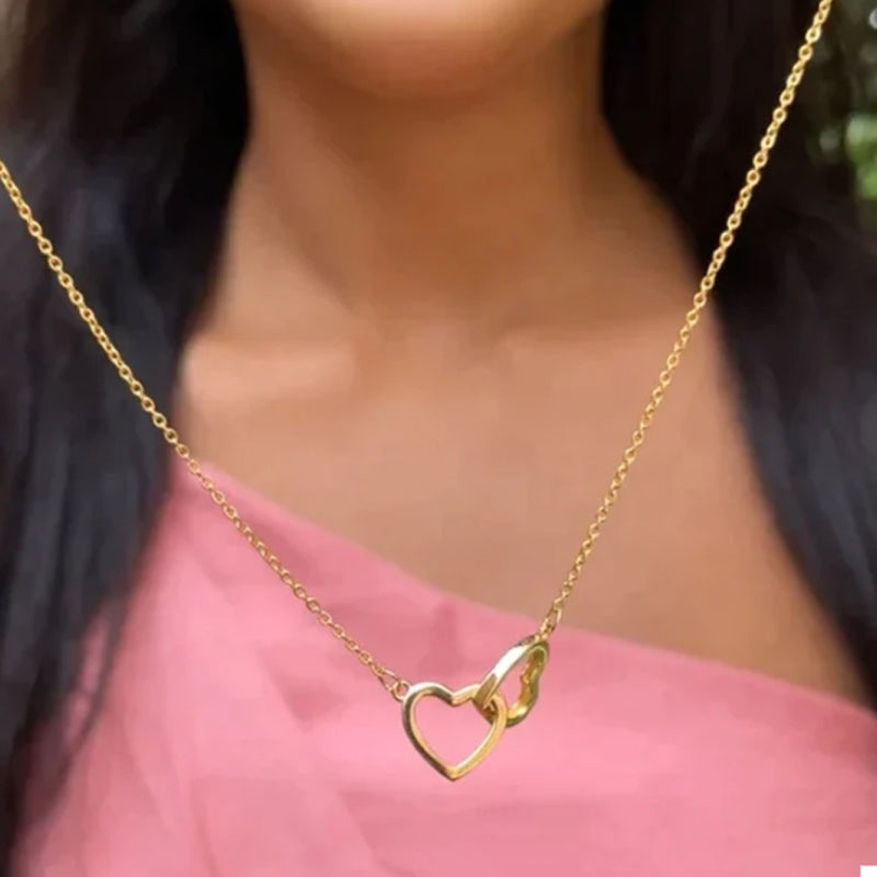 BowLift | Heart Necklace with rotating rose gift box