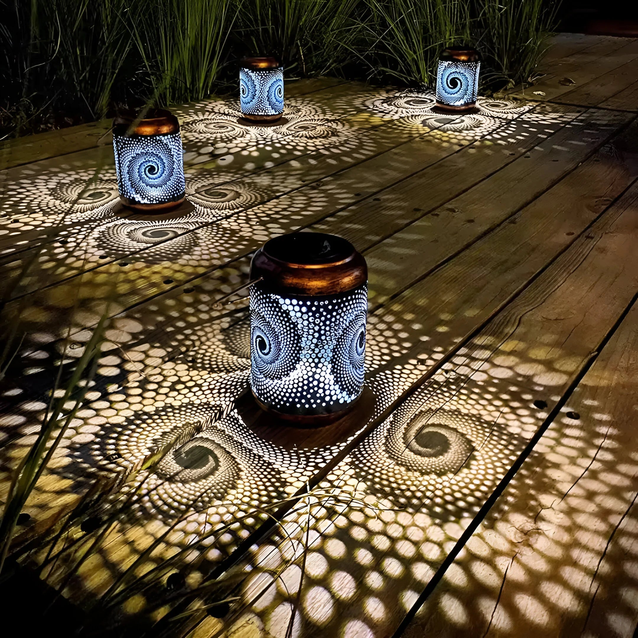 LumiCast – Solar Garden Light with Artistic Patterns