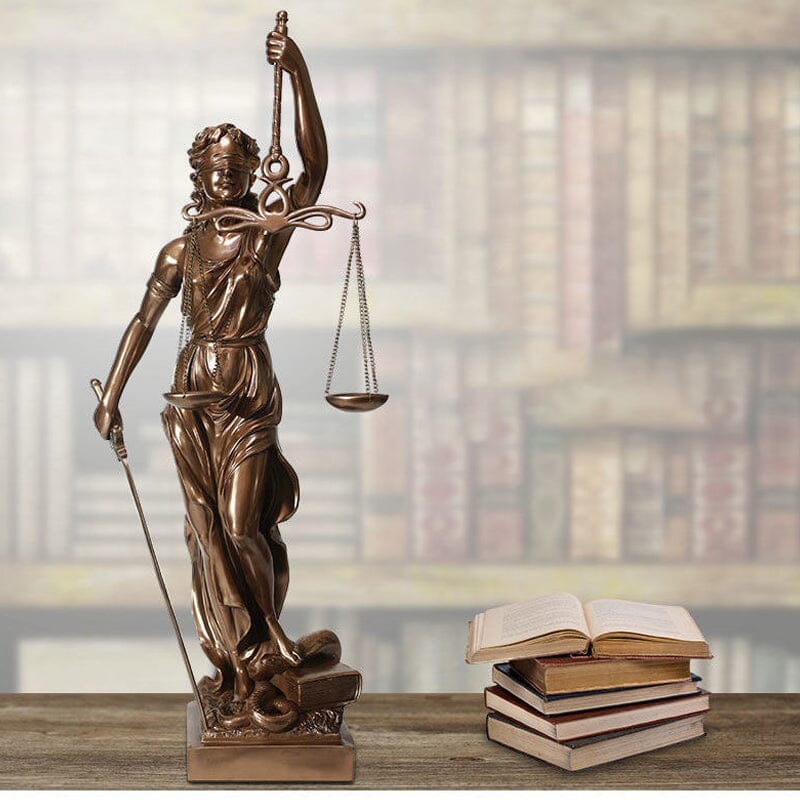 BowLift | Decoration statue of the goddess of justice