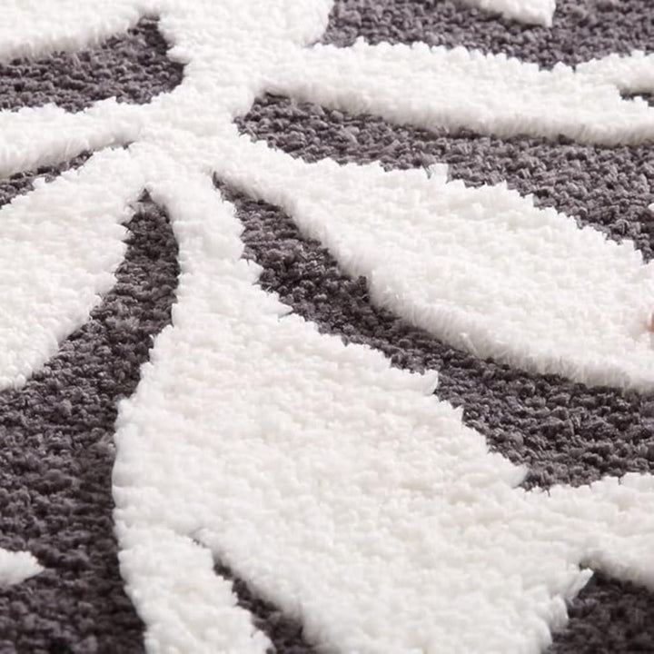 BowLift | Zyphire Leaf Pattern Bath Mat