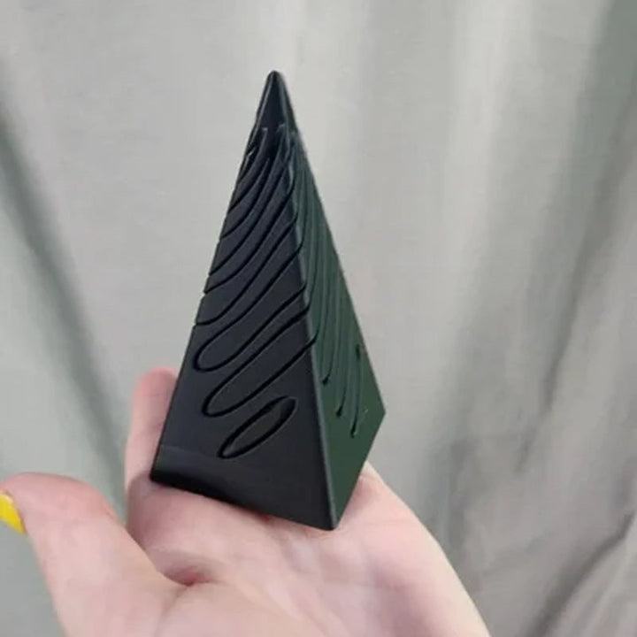 Impossible pyramid passage sculpture | Bowlift