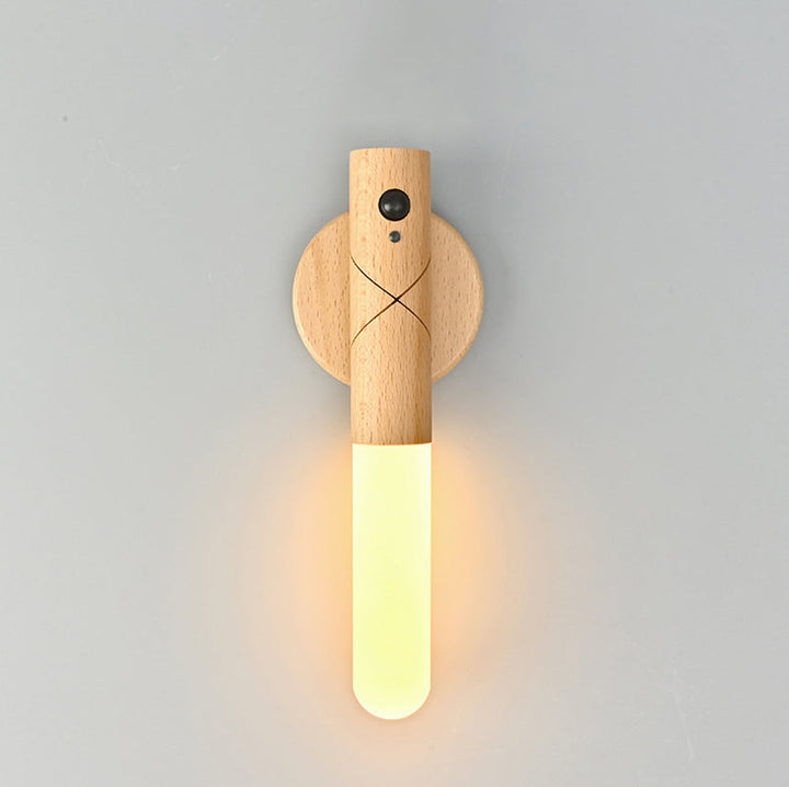 Intelligent nightstand lamp with sensor | Bowlift