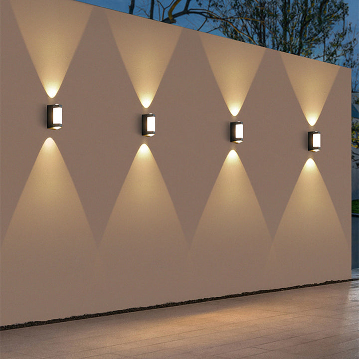 BowLift | IP65 Waterproof Outdoor Wall Lamp