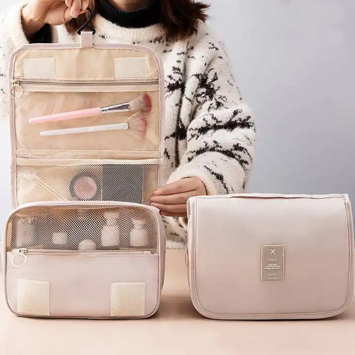 BowLift | Travel Hanging Cosmetic Bag
