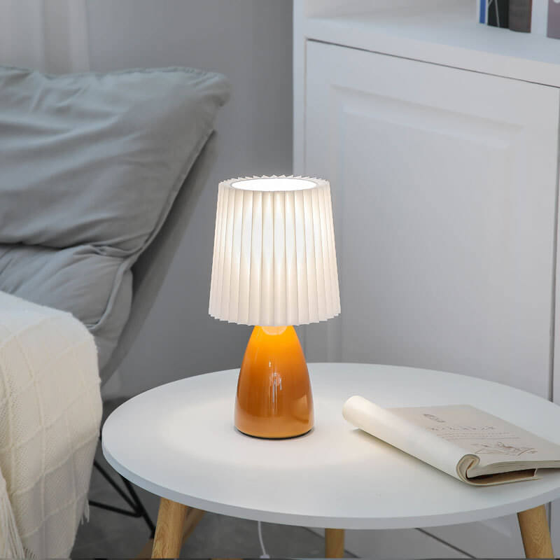 BowLift | Scandinavian Retro Table Lamp with Pleated Shade and Glass Base