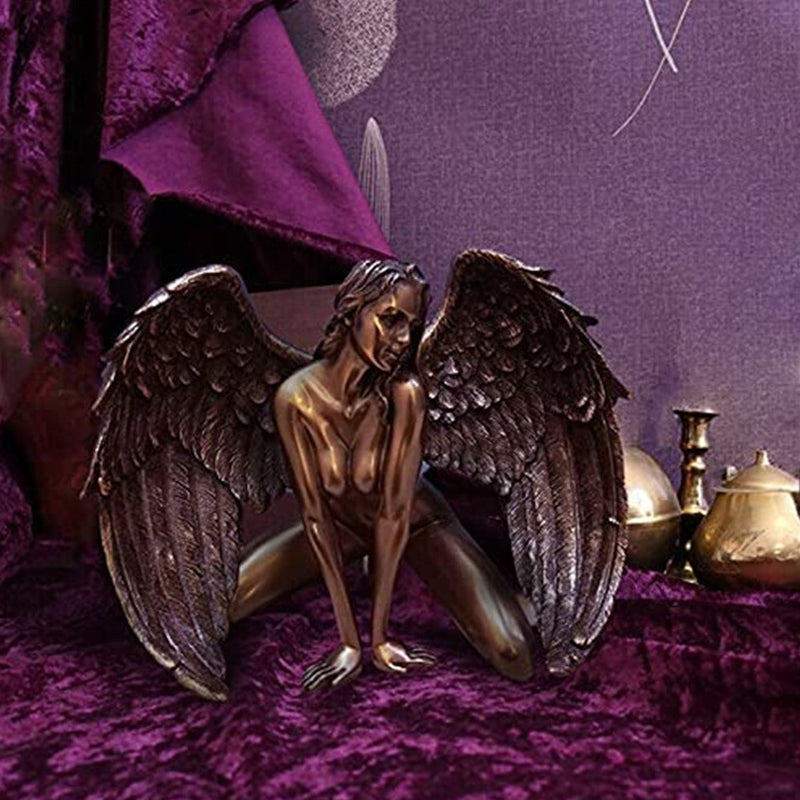 Art Angel Female Woman Wings Kneeling Cloak Hat | Bowlift