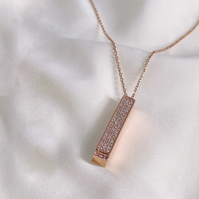 BowLift | Secret I love you message bar necklace