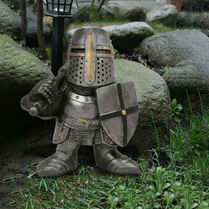 Little Knight Garden Guardian | Bowlift