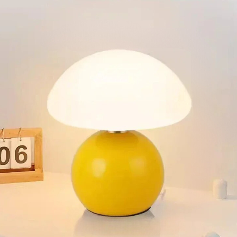 BowLift | Elegant Cream Table Lamp – Atmospheric Lighting for Home