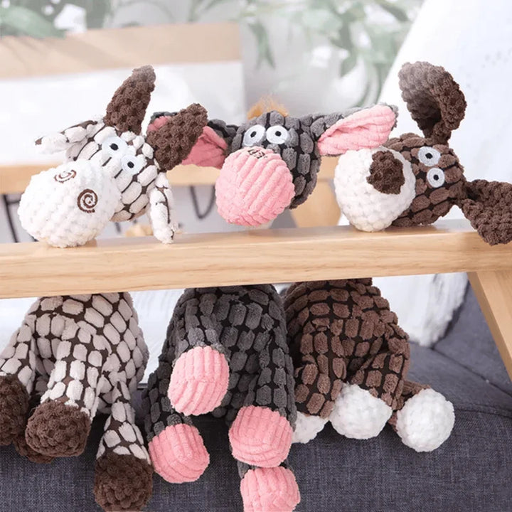 Robust dog toy made of plush | Bite-resistant and durable design | Multiple models