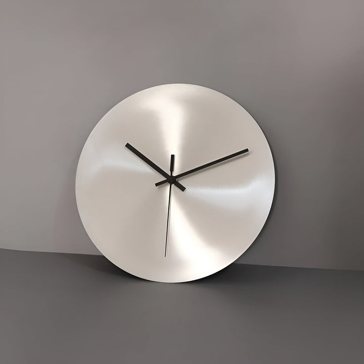 Wall clock in Scandinavian industrial design – Silver round clock | Modern home accessory for living room | Bowlift