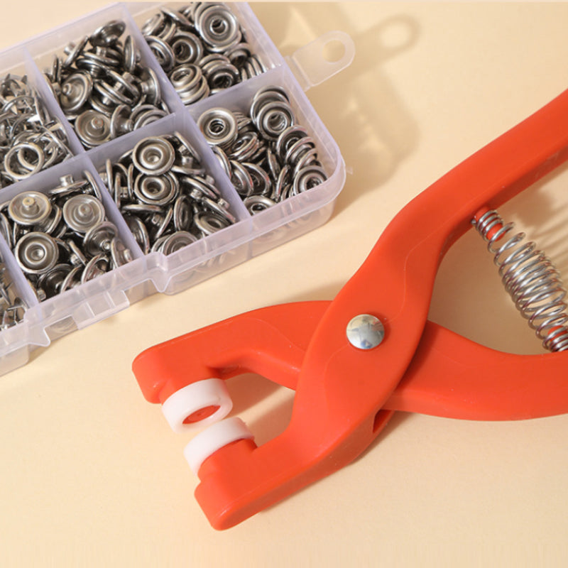 Tool set with five-pole buckle | Bowlift