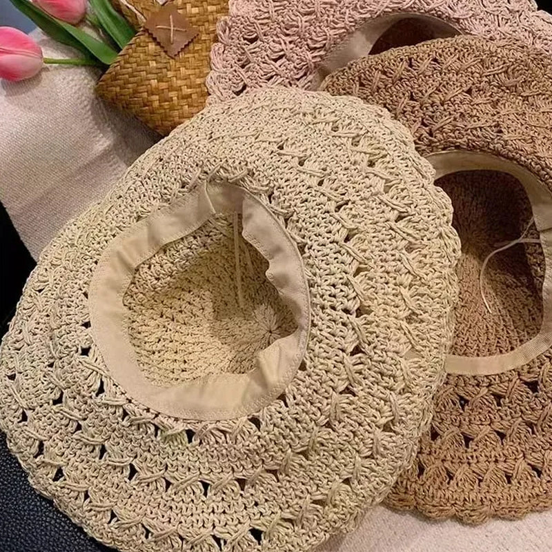 BowLift | Elegant Crochet Straw Hat with Ruffle Detail