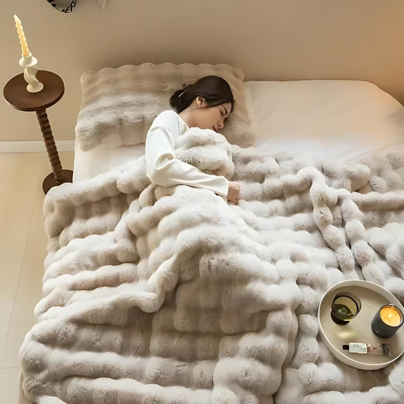 BowLift | Faux Fur Fleece Throw Blanket