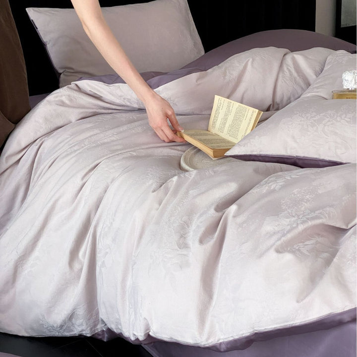 Cotton bedding with geometric pattern