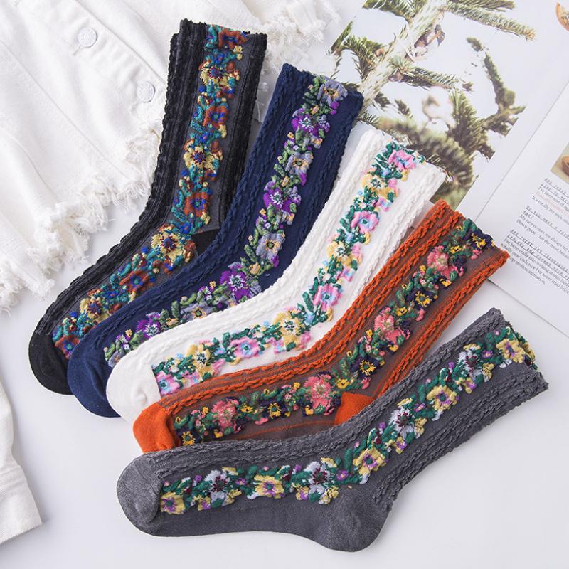 BowLift | 🧦🌸Vintage Embroidered Flower Socks (5 Pairs)
