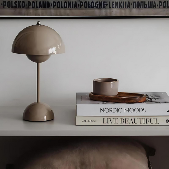 BowLift | Table lamp | Modern LED light for every mood