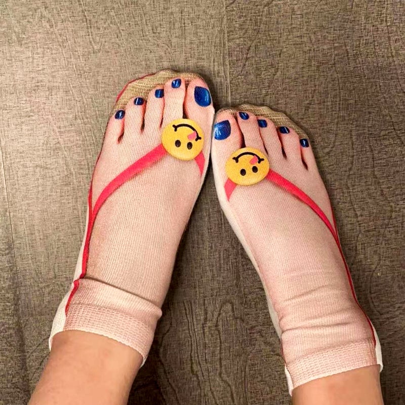 BowLift | Socks with nail print