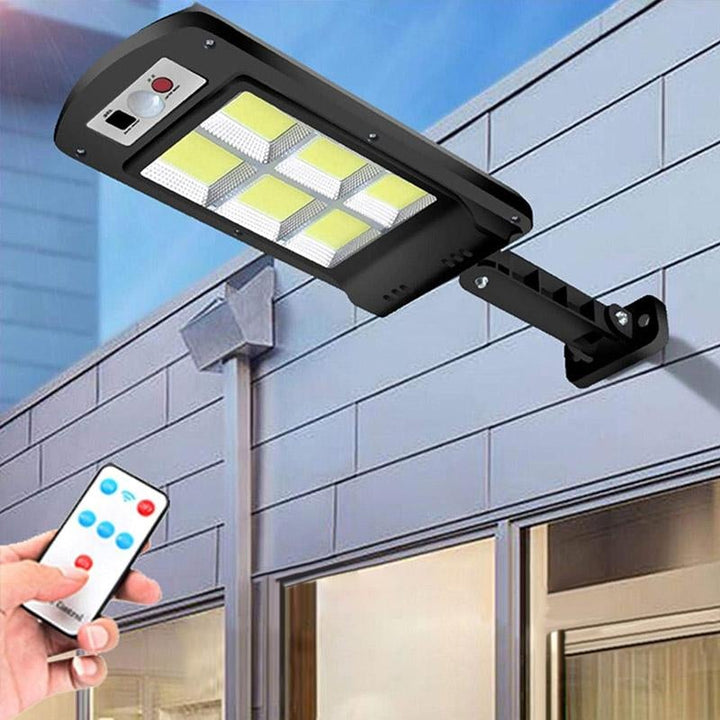 Outdoor Solar LED Lamp | Bowlift