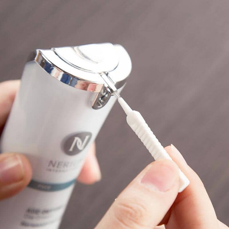 BowLift | Shower hole cleaning brush nozzle