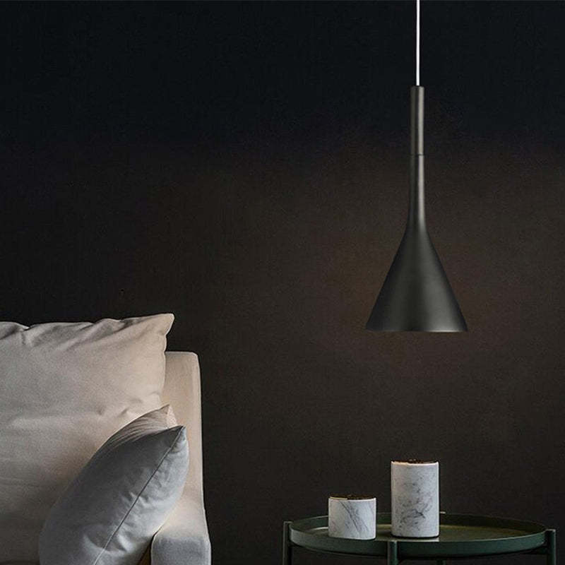 Modern Triangle Pendant Lamp - Trionda | Bowlift