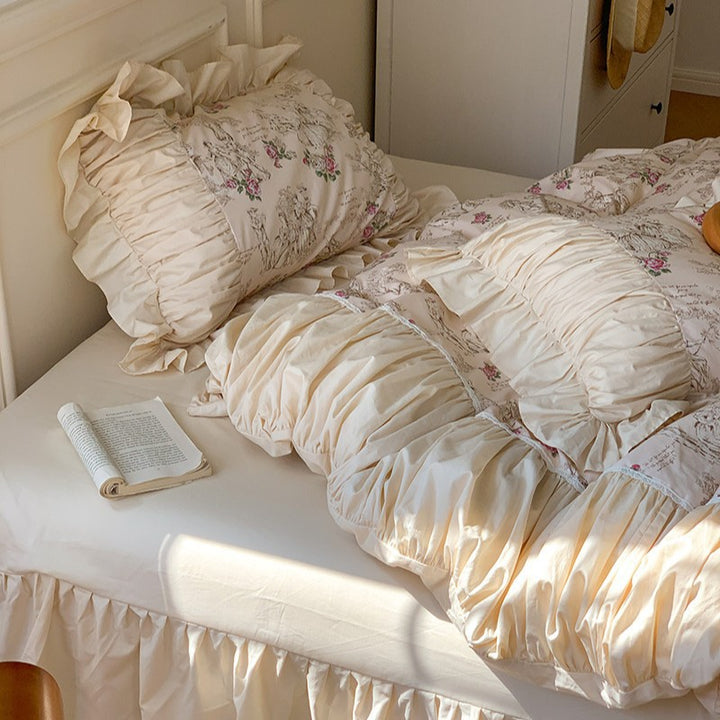 Vintage Bedding Set made of Cotton with Lace Trim