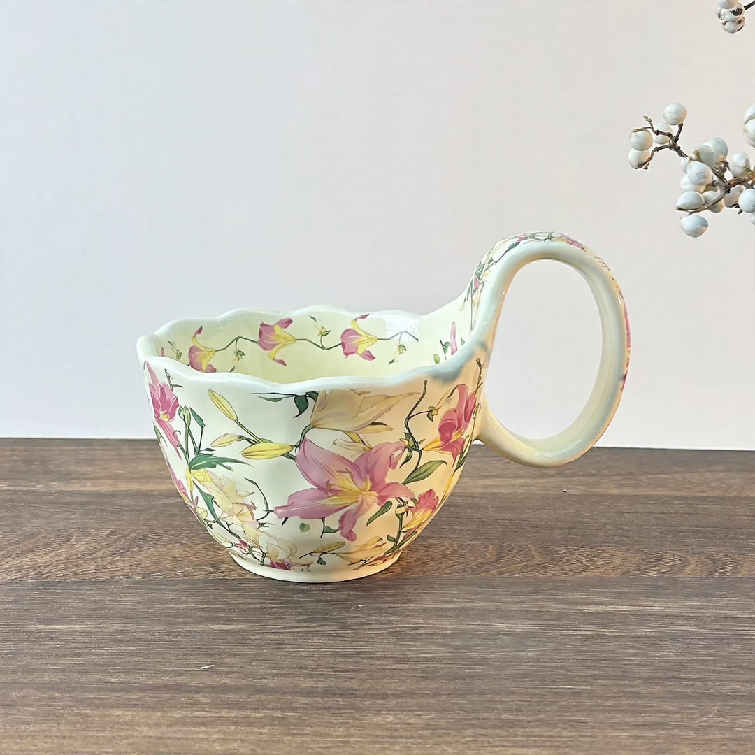 Ceramic bowl with floral motif, 13-14 cm, elegant