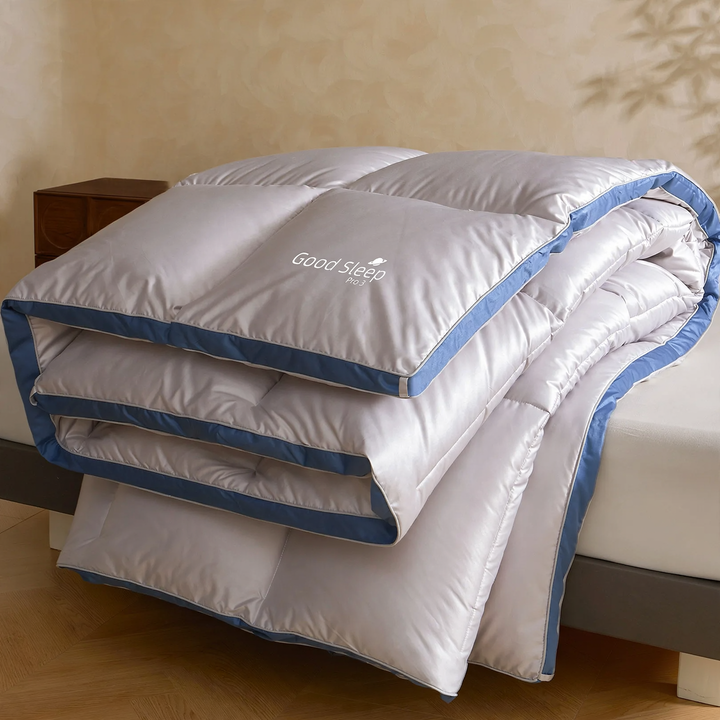 Ultra-fine down quilt, four seasons