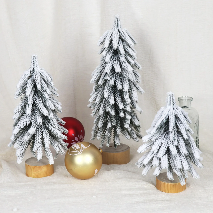 Mini Christmas tree made of PE for table decoration