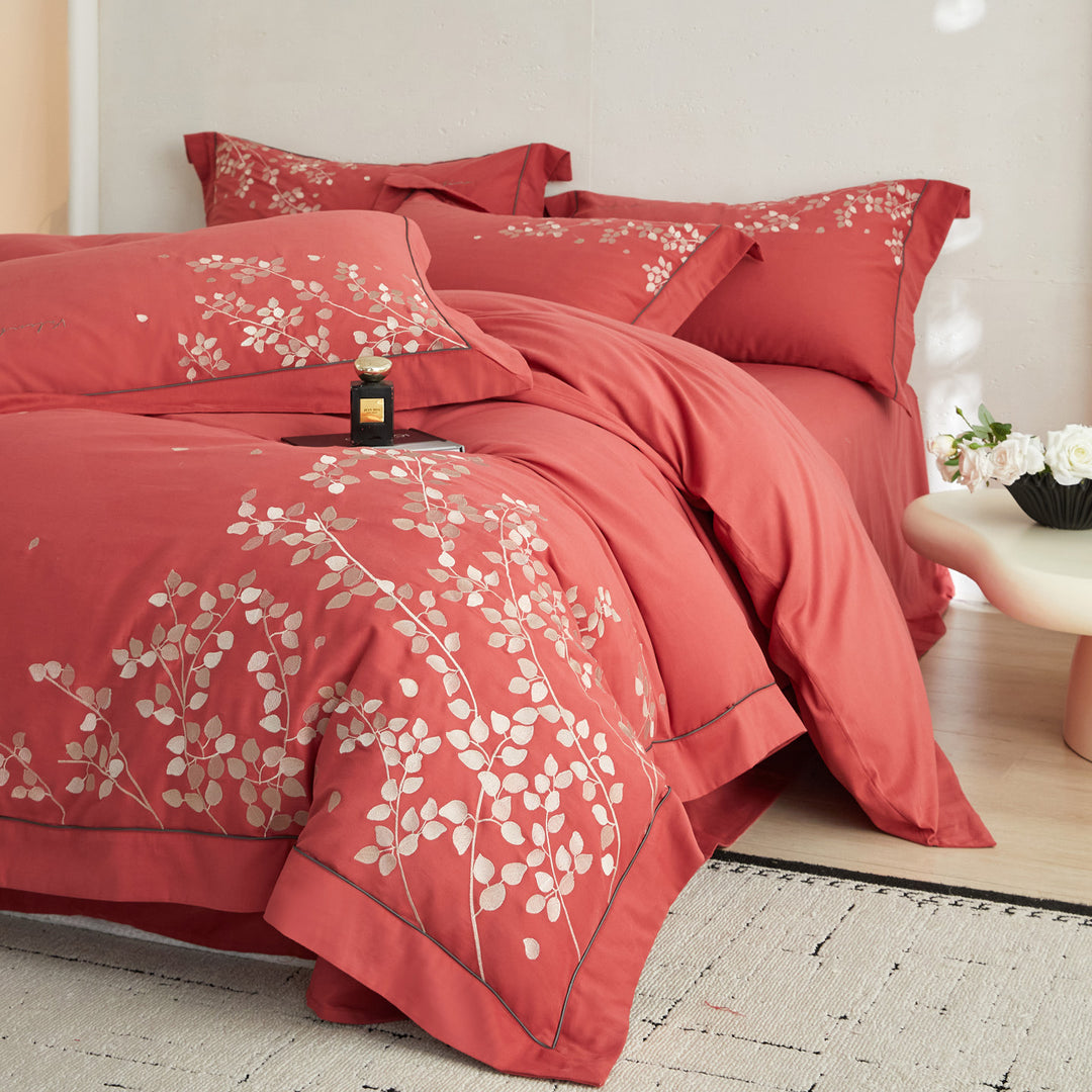 Quilted bedding with embroidery, 4-piece, cotton