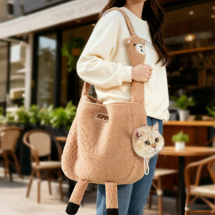 Heating pet carrier in animal figure shape