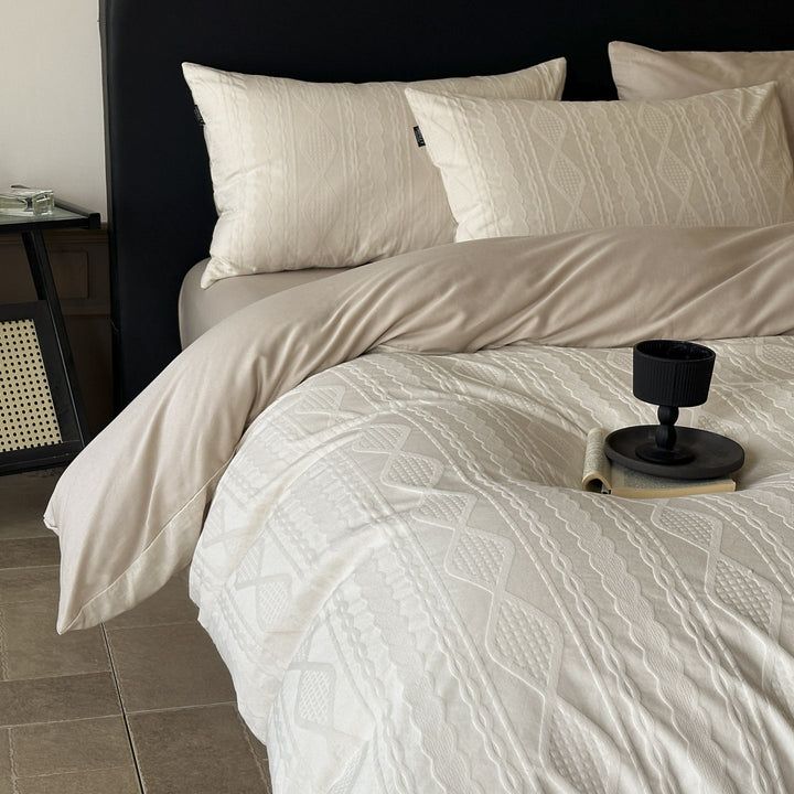Cotton bedding set with jacquard weave, various sizes